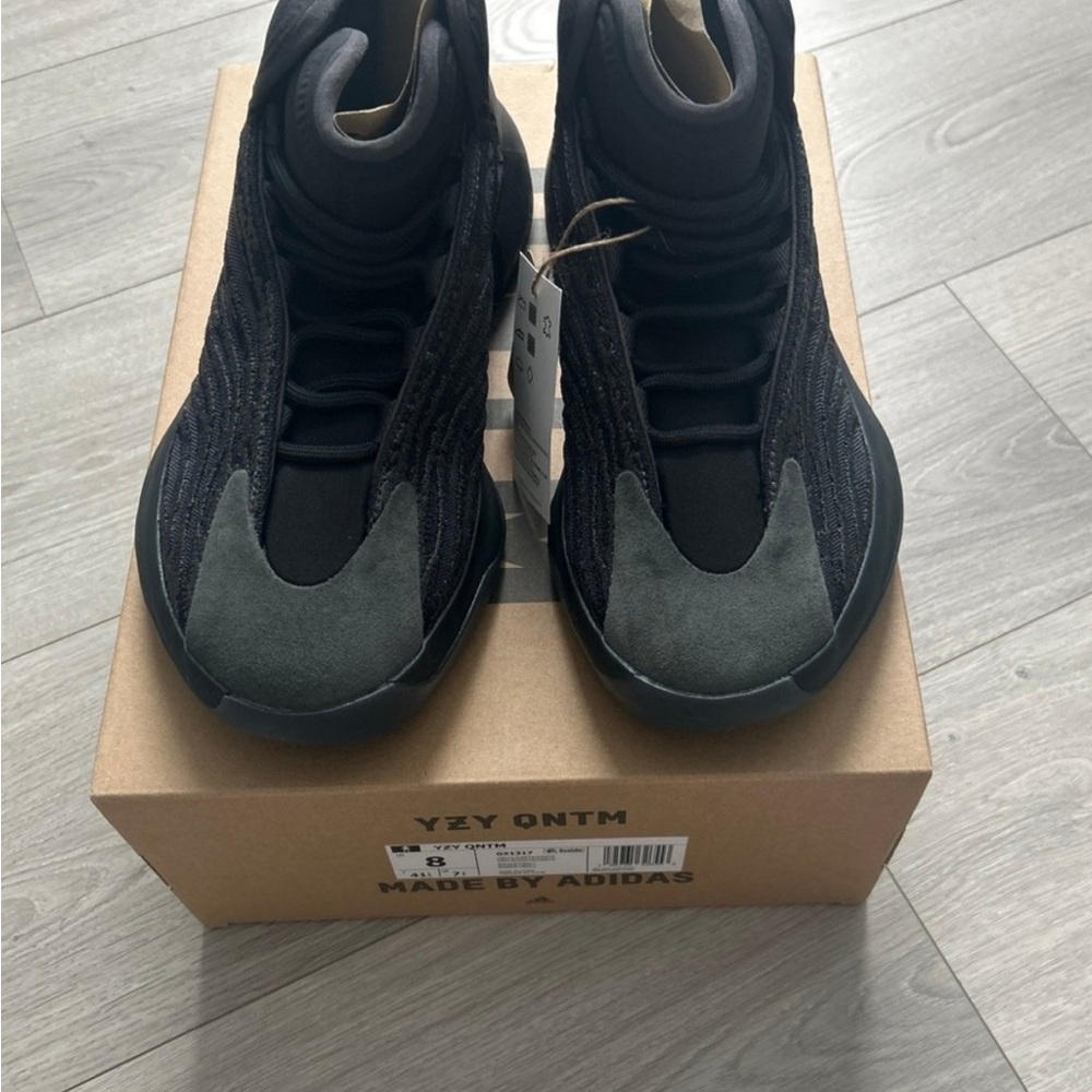 Adidas Yeezy QNTM  “Onyx”  (8) 2021